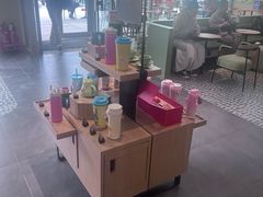 -星巴克臻选(华堂·新辰汇店)