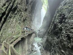 -龙水峡地缝景区