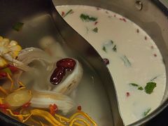 -椰子湾·海南火锅·糟粕醋·椰子鸡(正大广场店)