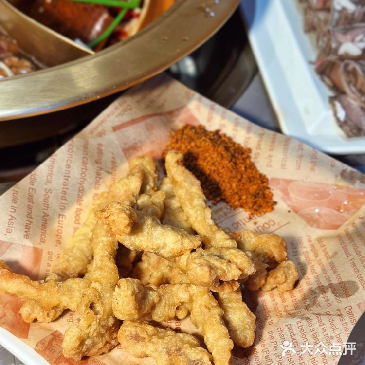 藏在居民区里的重庆火锅店，蒜里甜牛肉串爱了‼️