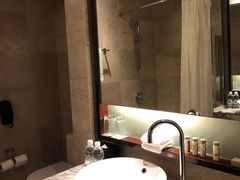 -上海龙之梦万丽酒店