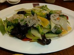 荷塘小炒-院落创意菜