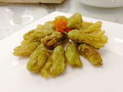 金瓜花-刘姐啤酒鱼民族演艺餐厅(西街总店)