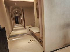 -灸春堂·艾灸·痛症·整脊连锁(之江银泰店)