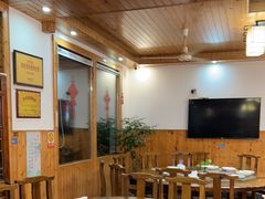 -芦茨金富饭庄·25年老字号·专做稻草鸡