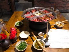 -白乐天毛肚火锅馆(解放碑店)