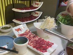 -左庭右院鲜牛肉火锅(浦江欢乐颂店)