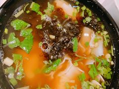 酸汤面叶-煜丰汴京烤鸭(福彩路店)
