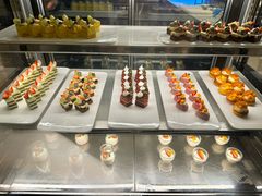 -OPUS+聚全日餐厅(广州增城碧桂园希尔顿逸林酒店)