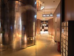 -涨巢·潮玩水疗局