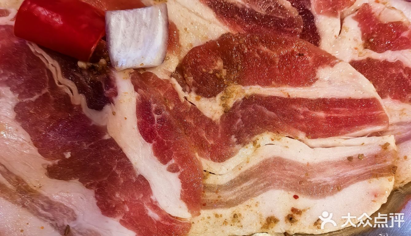 今晚，我们只吃肉