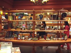 礼品区-西西弗书店&矢量咖啡(静安大悦城店)