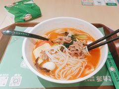 -蒙自源米线大王(东站店)