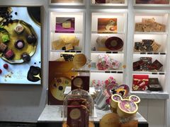 零售区-GODIVA(宁波来福士店)