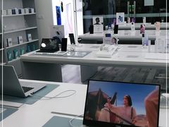 -荣耀授权专卖店(黄浦浙江中路店)