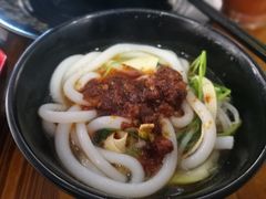 -丽虹云南过桥米线(兴工街店)