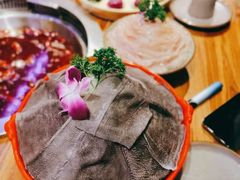 -城墙拐拐火锅(三峡广场黑金冠店)