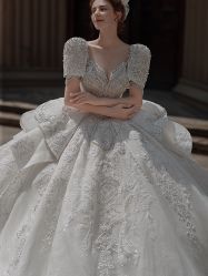 -艾米丽婚纱礼服