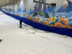 -乔波室内滑雪场