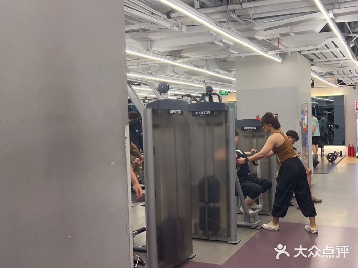 乐刻运动健身(崇文门新世界店)图片