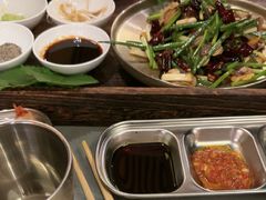 -围炉肉舍•炭烤活鳗•丹东海鲜烤肉(步行街店)