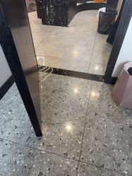 -TOP HAIR SALON