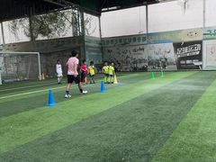 -飞梦少儿足球培训(塘桥校区)