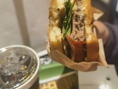 -麦当劳(百联西郊购物中心店)