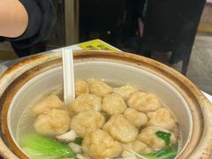 自制菌菇鱼面筋砂锅-光明邨大酒家(淮海路店)