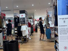 -优衣库(石家庄裕华万达广场店)
