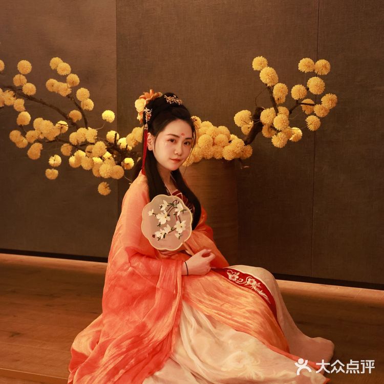 吃个饭，我去了趟明、唐、宋、汉四朝……