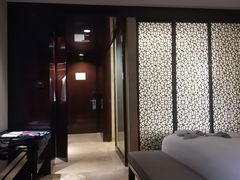 -成都保利公园皇冠假日酒店(熊猫基地店)