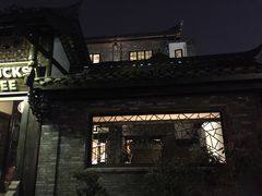 门-星巴克臻选(成都宽窄巷子店)