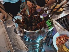 吊炉羊肉串-马路牙子烧烤音乐酒馆(望京店)