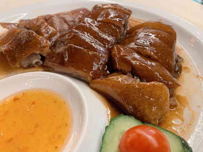 齐富客家王-"今天晚上吃的牛肉,切牛肉的师傅一点也不用.