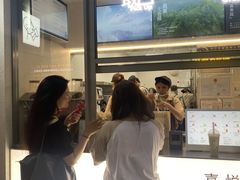-喜茶(上海淮海中路渔阳里店)