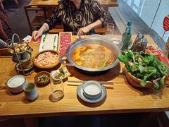 -野山舂·贵州现舂酸汤牛肉(鸿通城店)