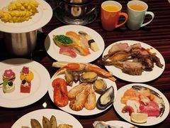 -广州万富希尔顿酒店·感趣自助餐厅·金秋蟹宴生蚝海鲜刺身