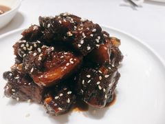 糖醋芝麻小排-新吉士·上海菜(浦东LCM置汇旭辉店)