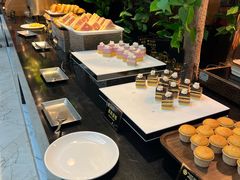 -朗丽兹自助餐厅