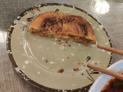 锅盔-青石桥老瓦房肥肠粉总店(青石桥总店)