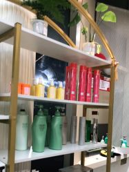 -PE SALON 