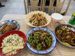 -江城燕子大排档(江汉路步行街店)