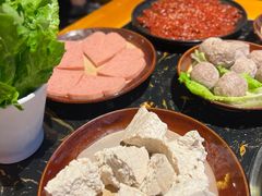 -憨孃孃·重庆老火锅(红山黑金店)