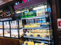 面包甜点陈列柜-精点味道(西安路店)