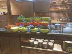 自助调料区-金海湾自助餐厅(金陵饭店)