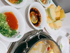 -潮牛壹号鲜牛肉火锅(世界城广场店)