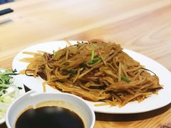 酸辣土豆丝-香满园春饼·家常菜(东大桥店)