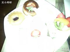 大量甜点拍砸了&nbsp;见谅！-昆山琶拉帝诗酒店·河畔咖啡厅Riverside Cafe