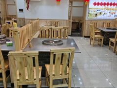 大堂-屯老二农家铁锅炖·行业领军者(梅江店)